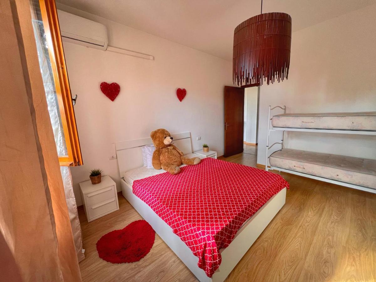 Lovely Apartment A Due Passi Dal Mare Rimini Bagian luar foto