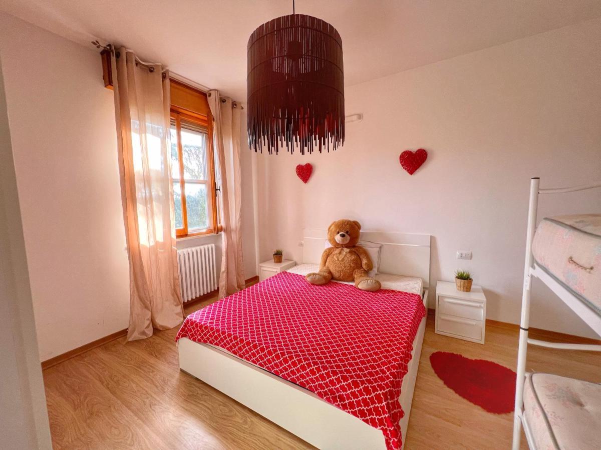Lovely Apartment A Due Passi Dal Mare Rimini Bagian luar foto